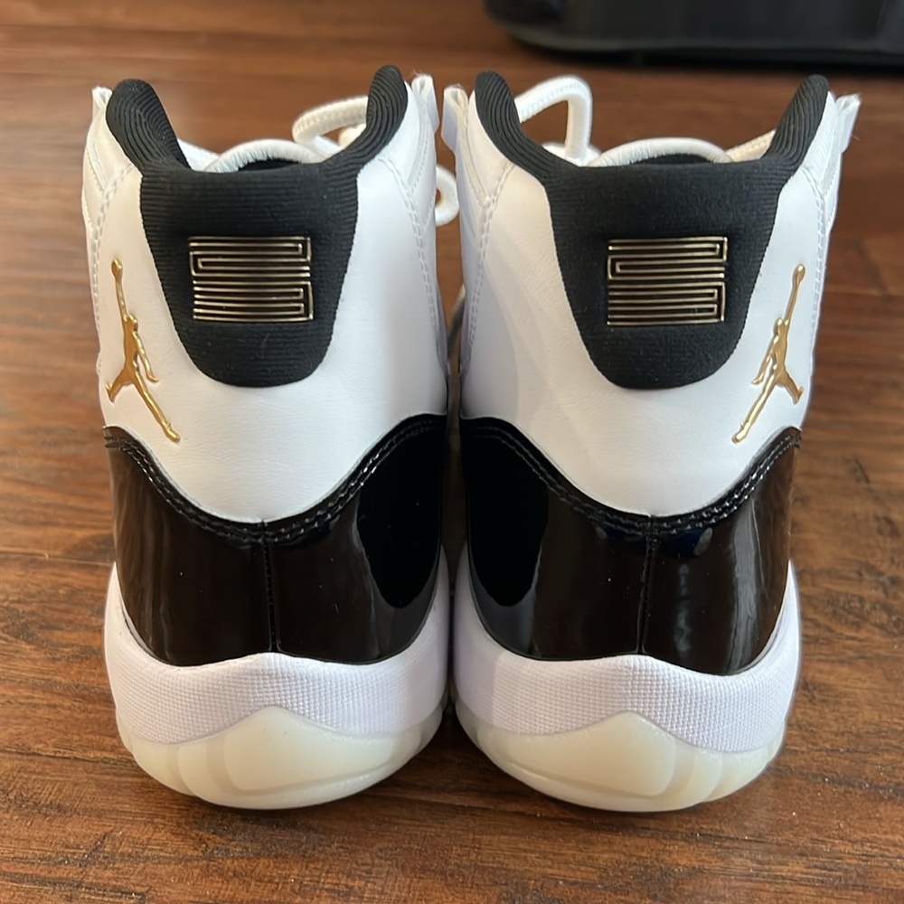 Air Jordan 11 Retro ‘Gratitude/Defining Moments’ - Picture 3 of 6